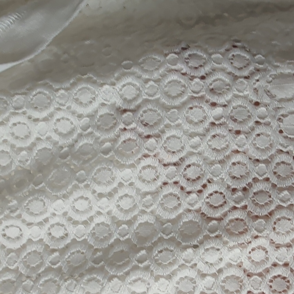 Ember Elegant White Lace Cardigan - Picture 6 of 10